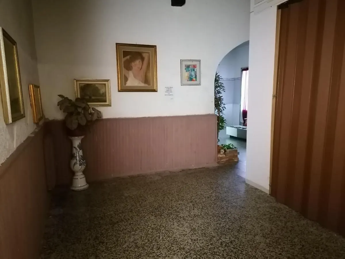 Affittacamere Trevisan House Hotel Vigevano Italia