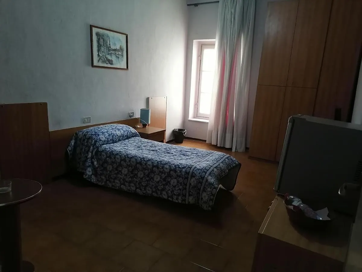 Trevisan House Hotel Vigevano Italien